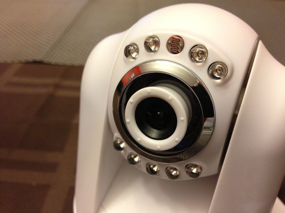 Watchbot review: Wireless cameras and app control